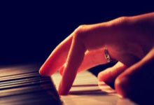 青岛中能主场战胜河南嵩山，提升排名